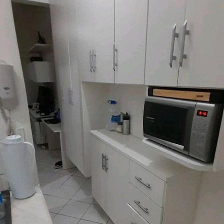 Apto Copacabana - Posto 5 - Otima Localizacao Appartement Rio de Janeiro Buitenkant foto
